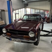 Imparts_homokineten_triumphTR6_klanten_duitsland_02.JPG